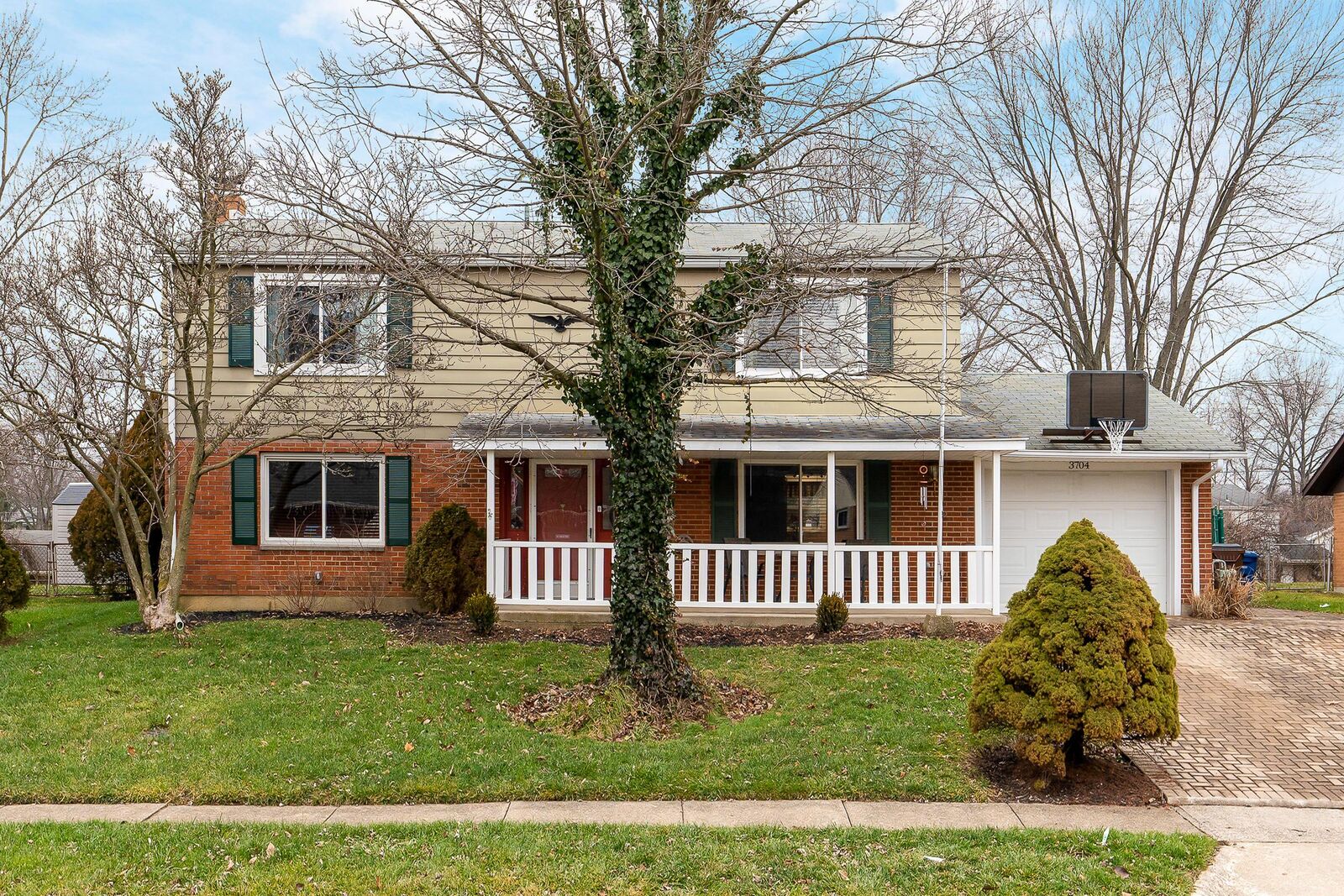 Property Photo:  3704 Panama Drive  OH 43081 