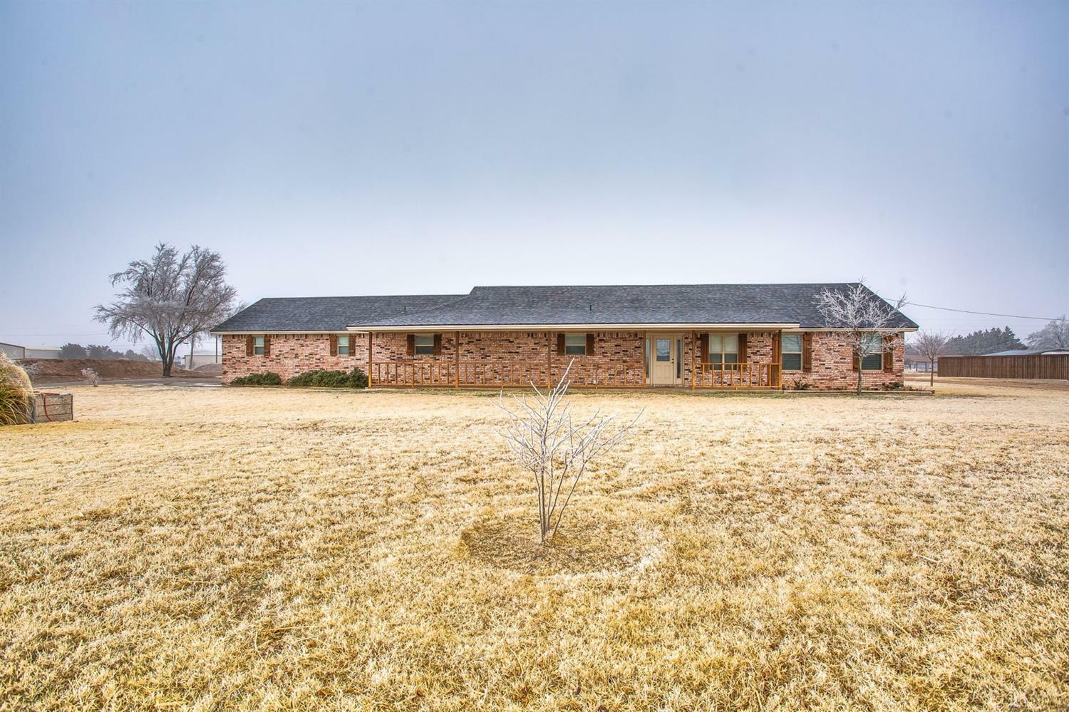 Property Photo: 1631 County Road 7340 TX 79423