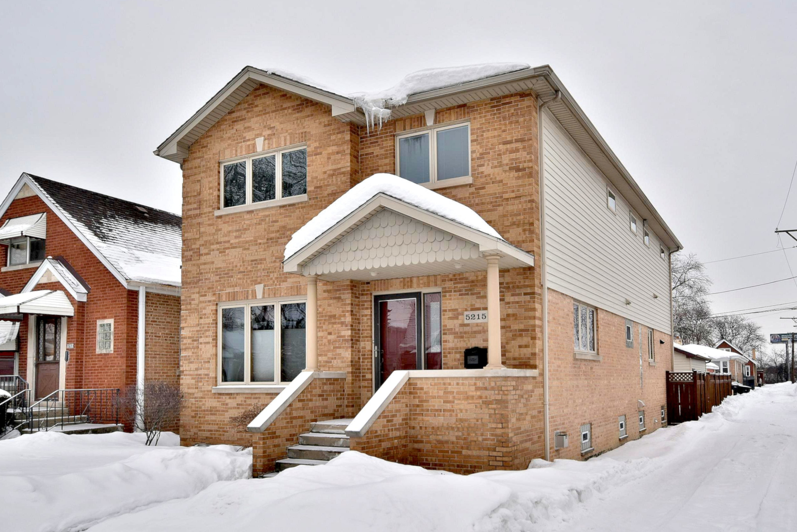 Property Photo: 5215 N Marmora Avenue IL 60630