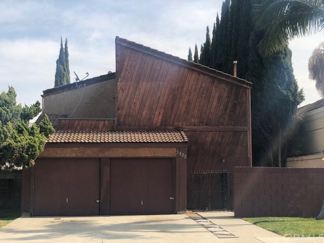 Property Photo: 5822 Fullerton Avenue CA 90621