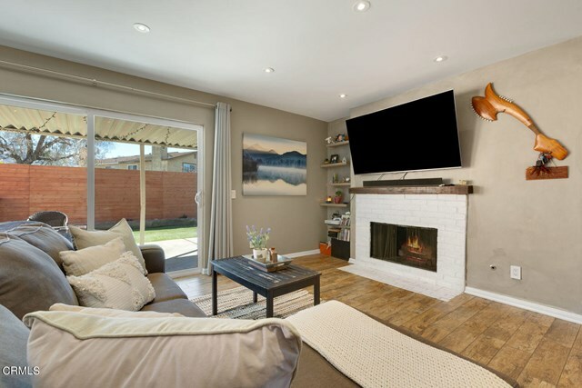 Property Photo:  558 W Santa Barbara Street  CA 93060 