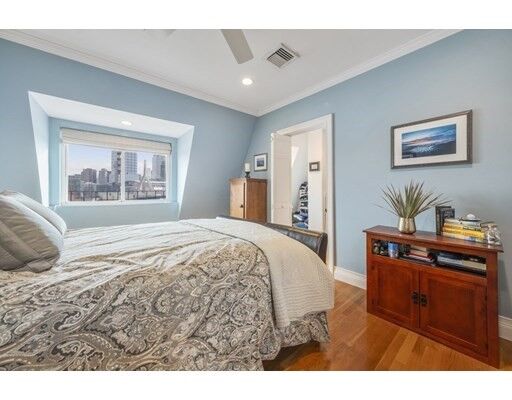 Property Photo:  2 Harvard Place 4  MA 02129 