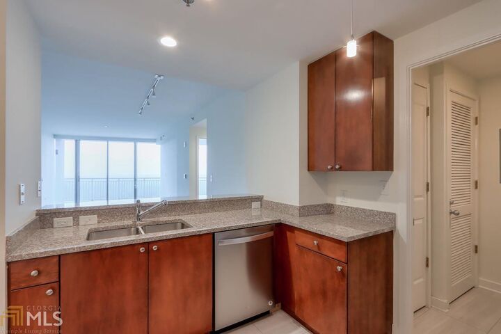 3338 Peachtree Road NE 1703  Atlanta GA 30326 photo