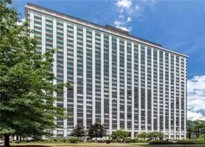 Property Photo: 320 Fort Duquesne Blvd 7D PA 15222