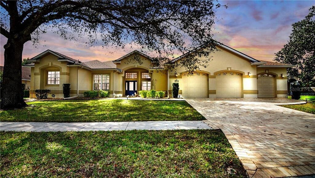 Property Photo:  9032 Laurel Ridge Drive  FL 32757 