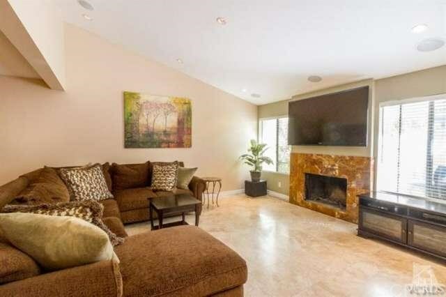 Property Photo:  1866 Stow Street  CA 93063 