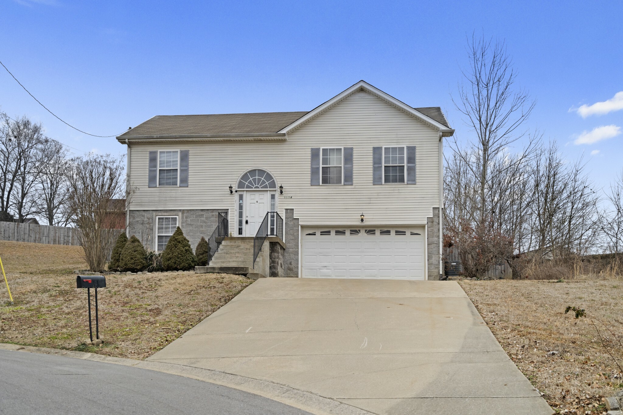 Property Photo: 1114 Gunpoint Dr TN 37042