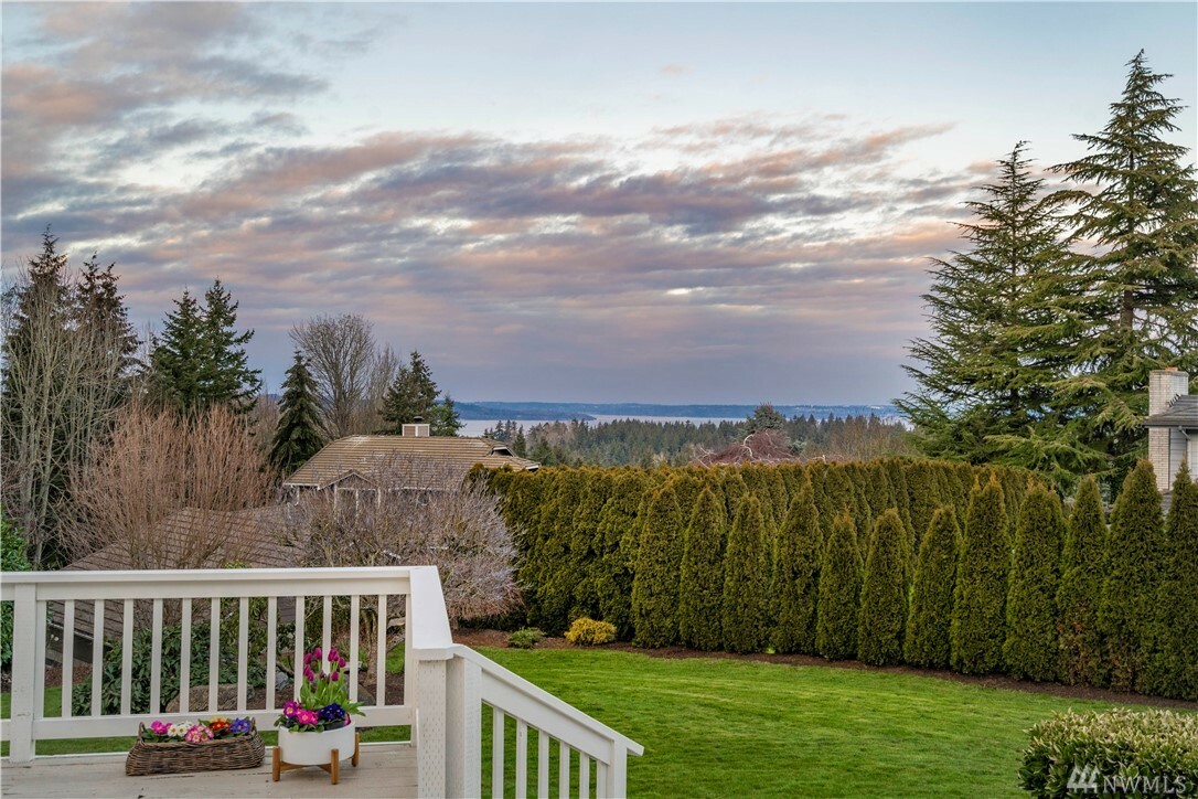 Property Photo: 5808 Nahane East NE WA 98422