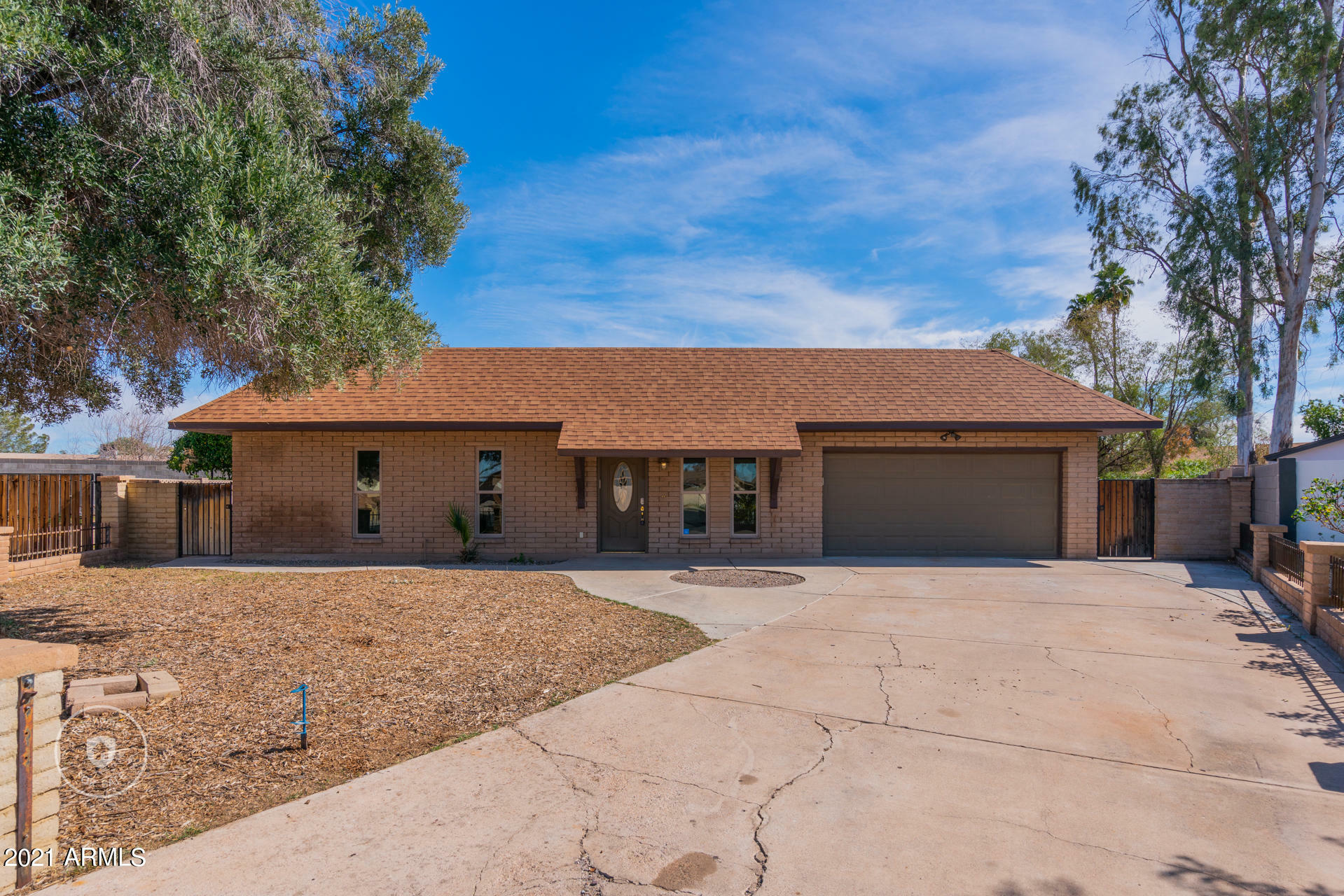 Property Photo:  1949 E Edgewood Circle  AZ 85204 