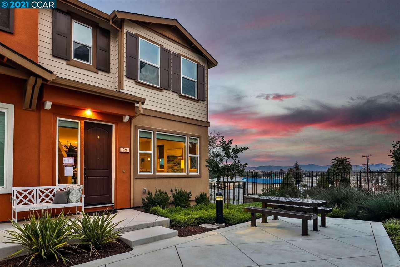 Property Photo: 221 Tierney Pl CA 94553