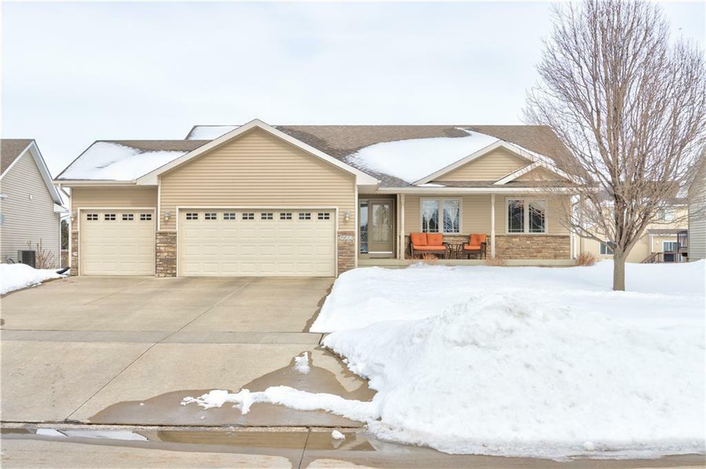 Property Photo:  5013 NE Innsbruck Drive  IA 50021 