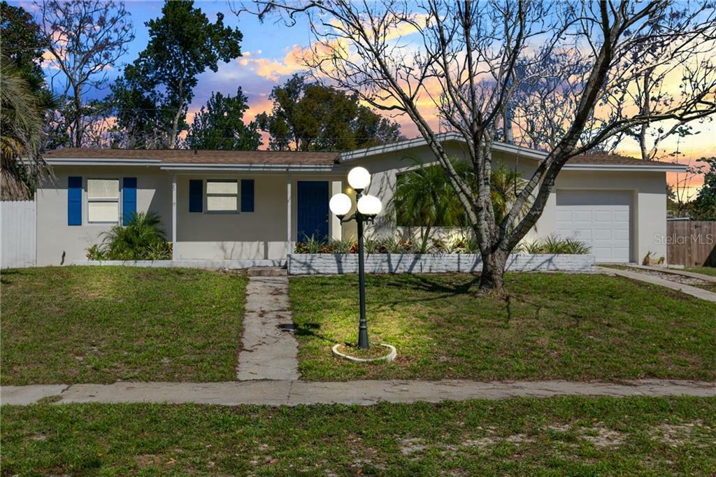 Property Photo:  1457 E Hartley Circle  FL 32725 