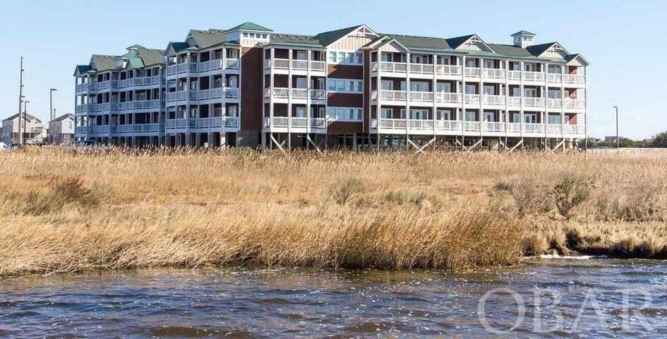 Property Photo:  107 W Gray Eagle Street Unit 104  NC 27959 