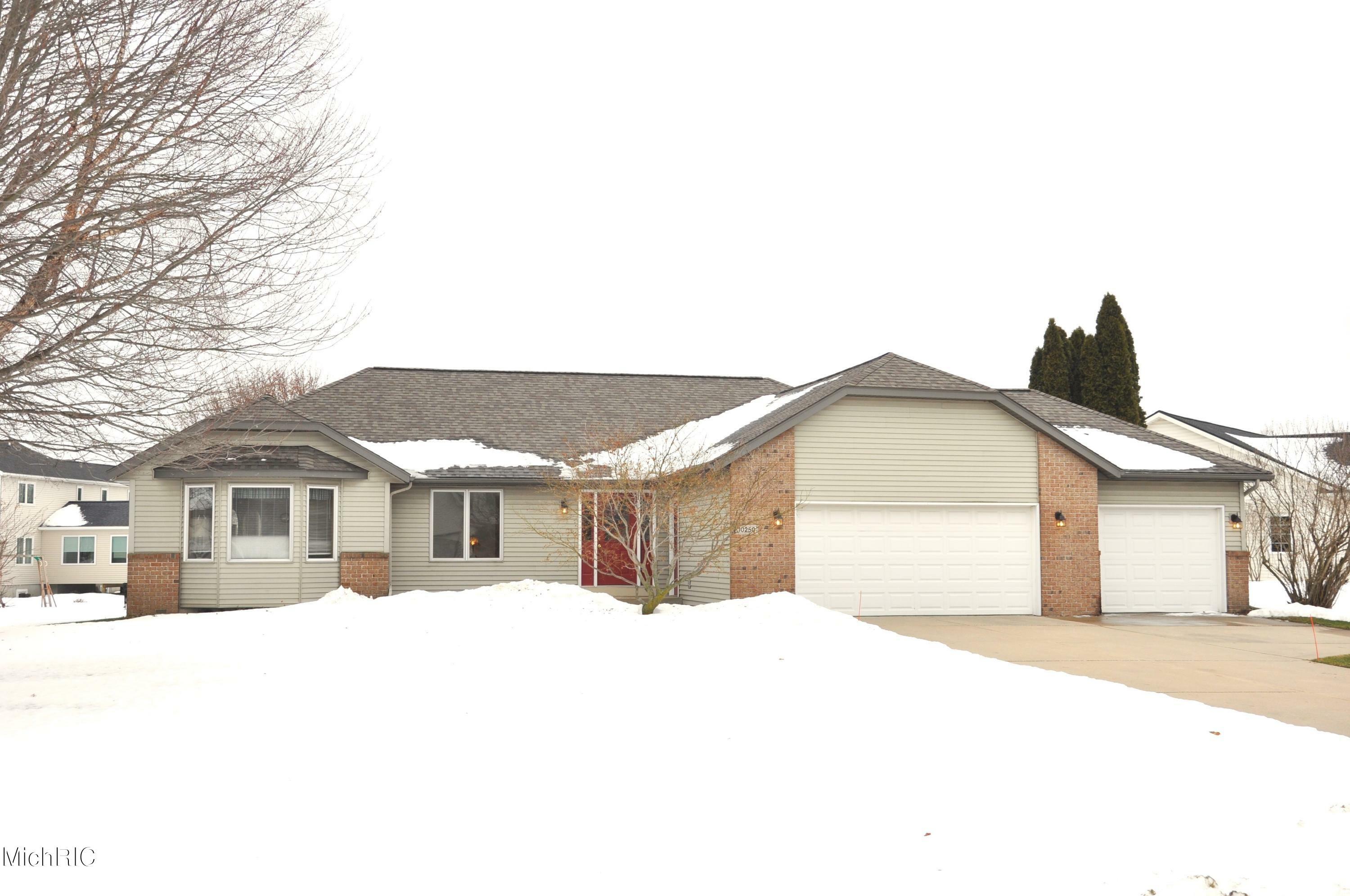 Property Photo: 10250 Strawberry Lane MI 49464