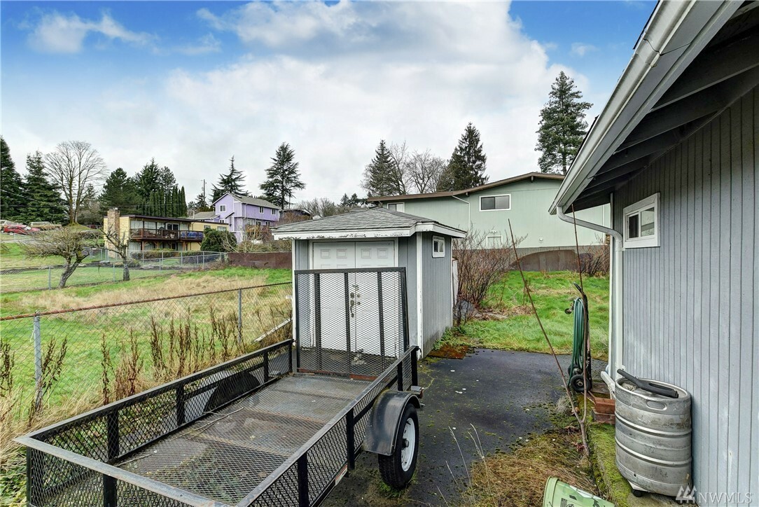 Property Photo:  4620 S Cooper St  WA 98118 