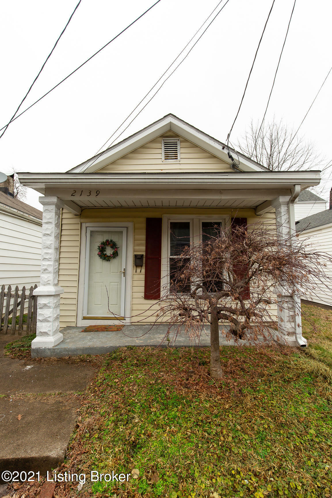 Property Photo:  2139 Bradley Ave  KY 40217 