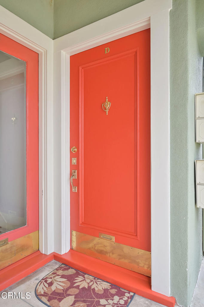 Property Photo: 588 S Mentor Avenue D CA 91106