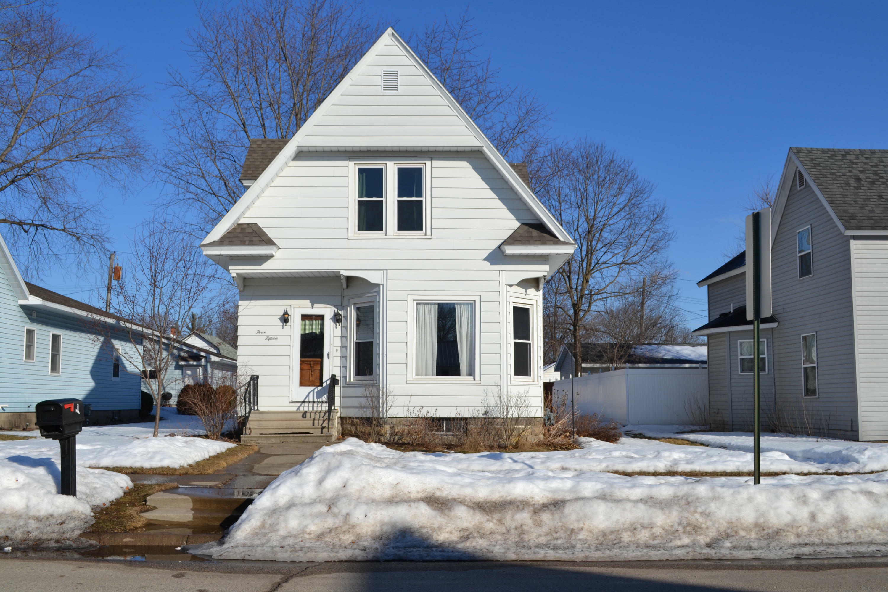 Property Photo:  315 S L St  WI 54656 