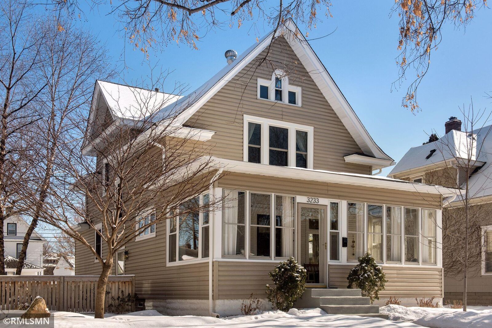 Property Photo:  3233 Aldrich Avenue S  MN 55408 