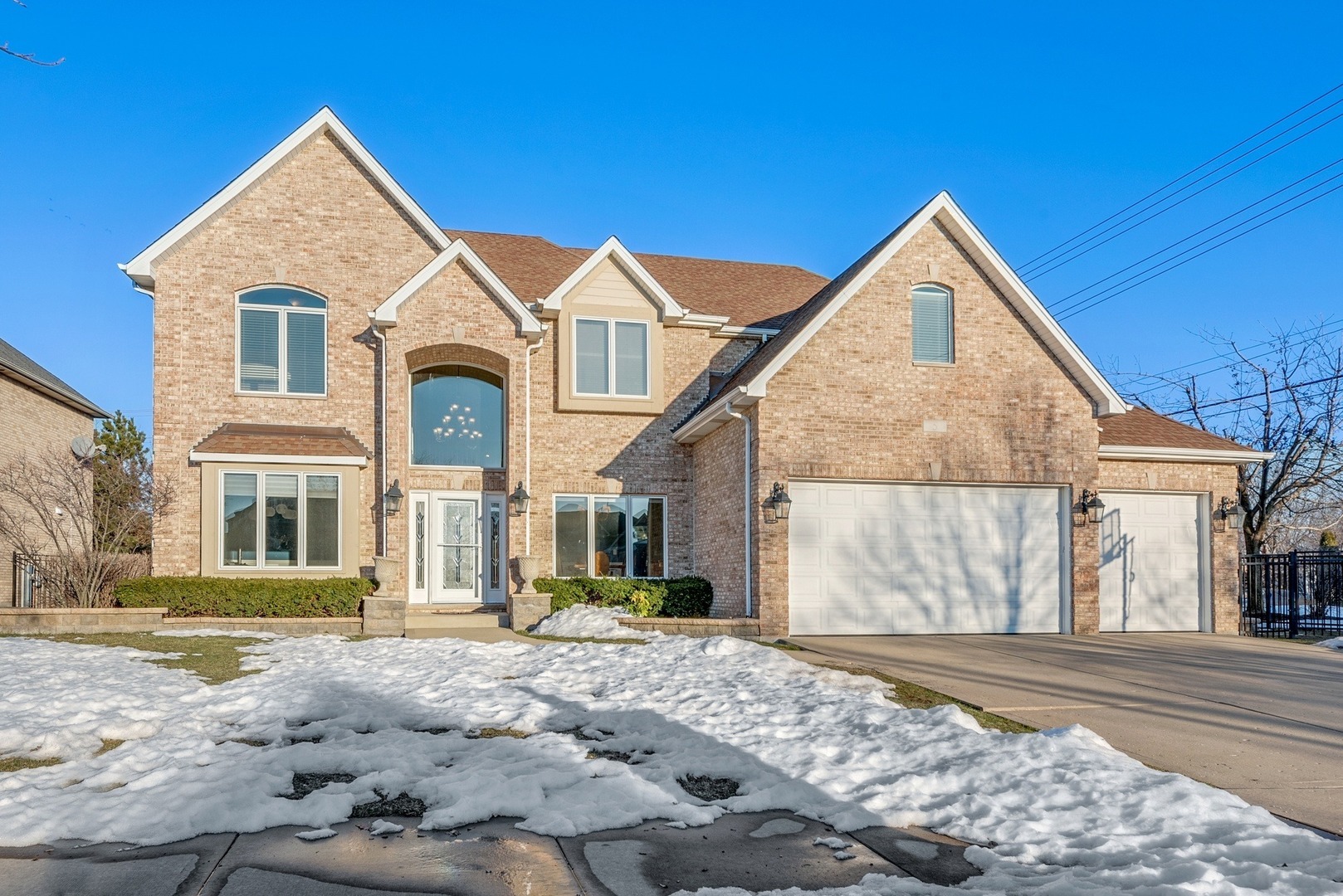 Property Photo:  5 Clair Court  IL 60172 