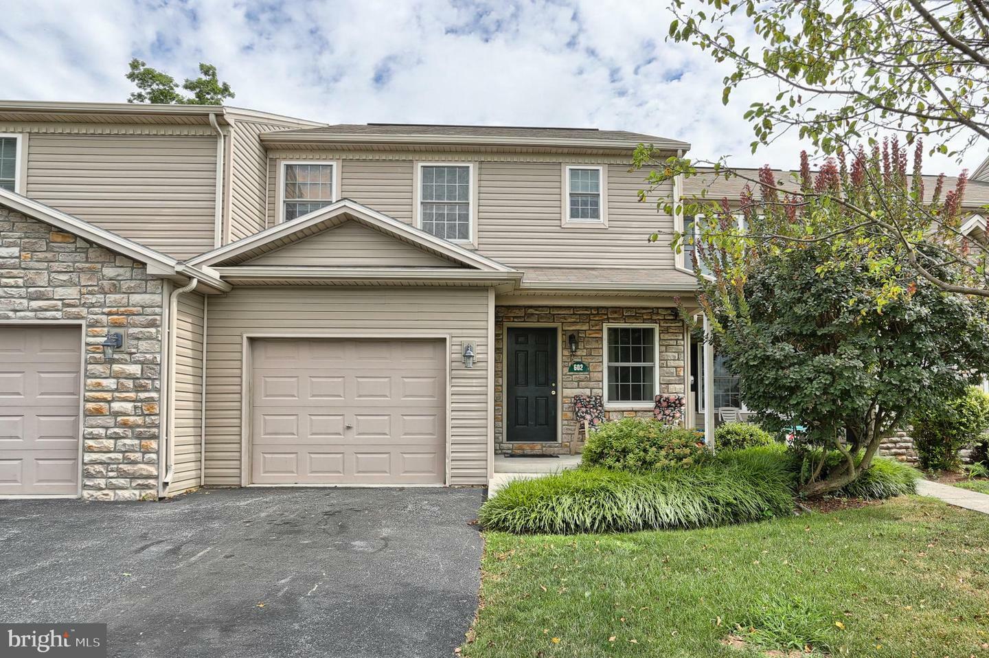 Property Photo: 600 Yale Street 602 PA 17111