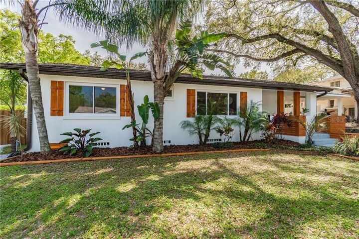 Property Photo:  909 E Robson Street  FL 33604 