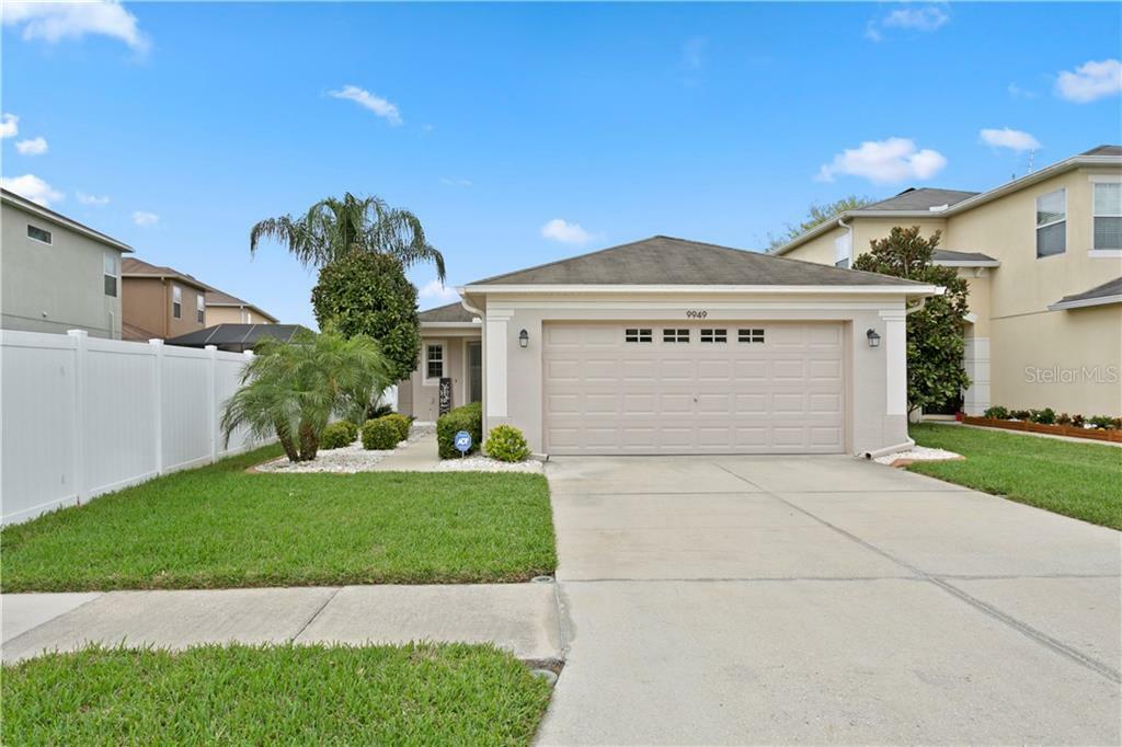 Property Photo:  9949 Landport Way  FL 34638 