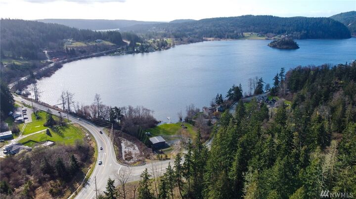 Property Photo:  6499 Campbell Lake Rd  WA 98221 