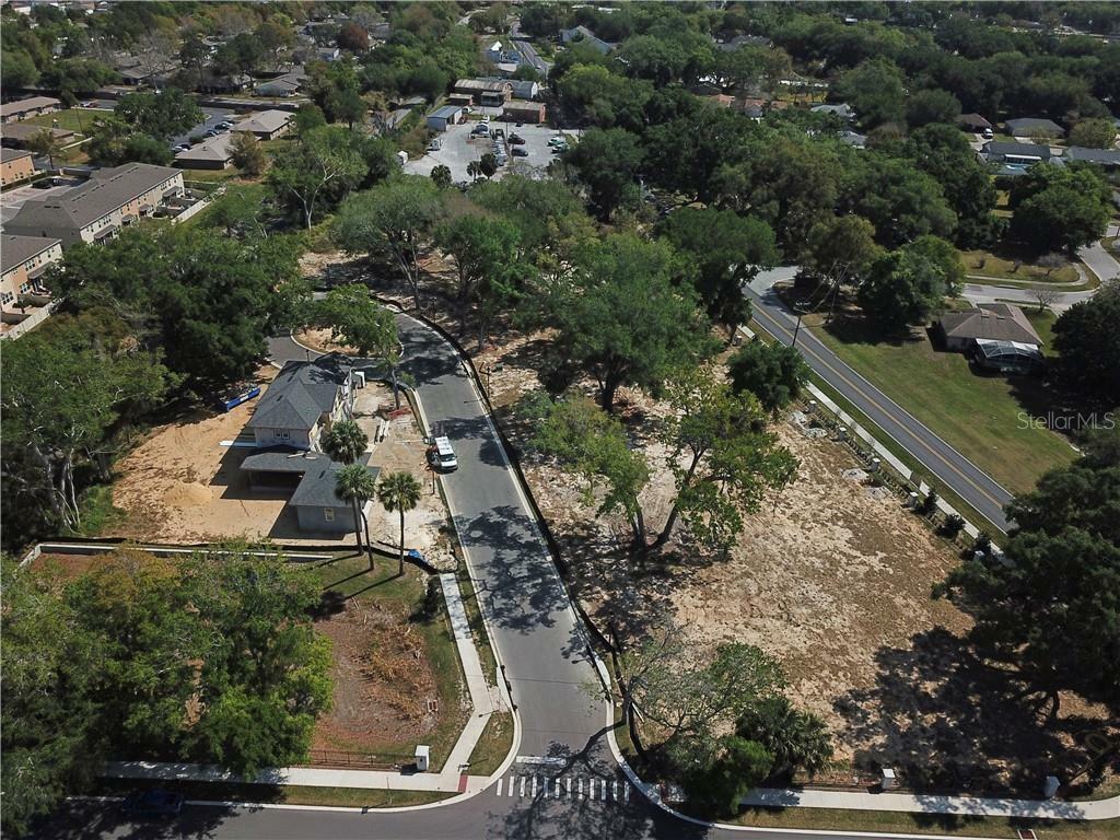 Property Photo:  709 Garden West Terrace  FL 34787 