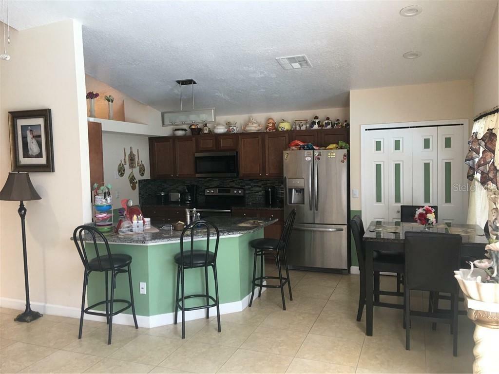 Property Photo:  8812 Kensington Court  FL 34747 