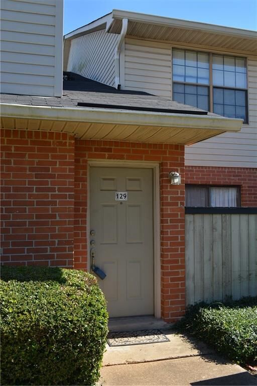 Property Photo: 3636 Greenacres Drive 129 LA 71111