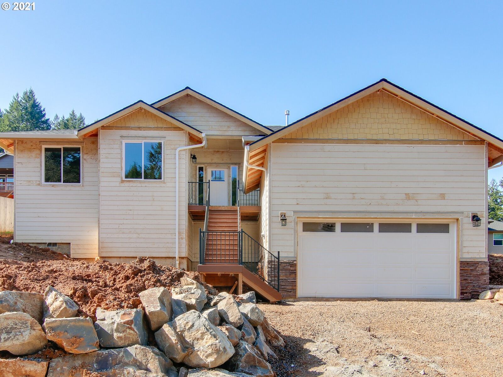 Property Photo: 332 Taylor Creek Dr OR 97386