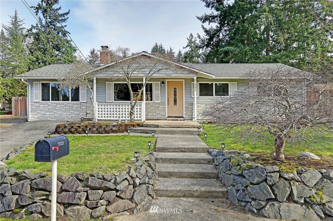 Property Photo:  21223 14th Place W  WA 98036 