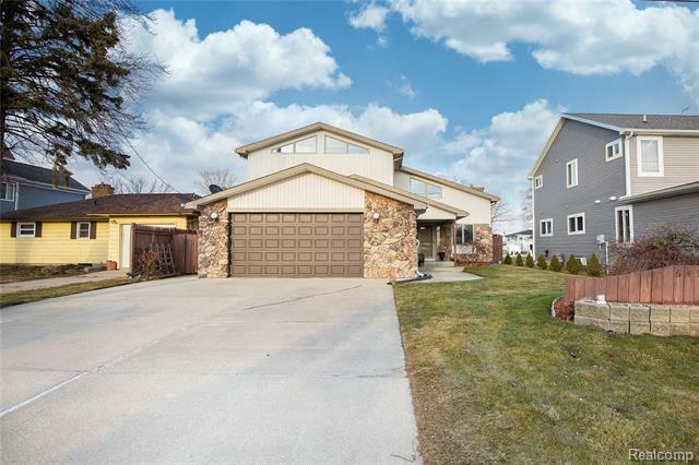 Property Photo: 6496 Marina MI 48001