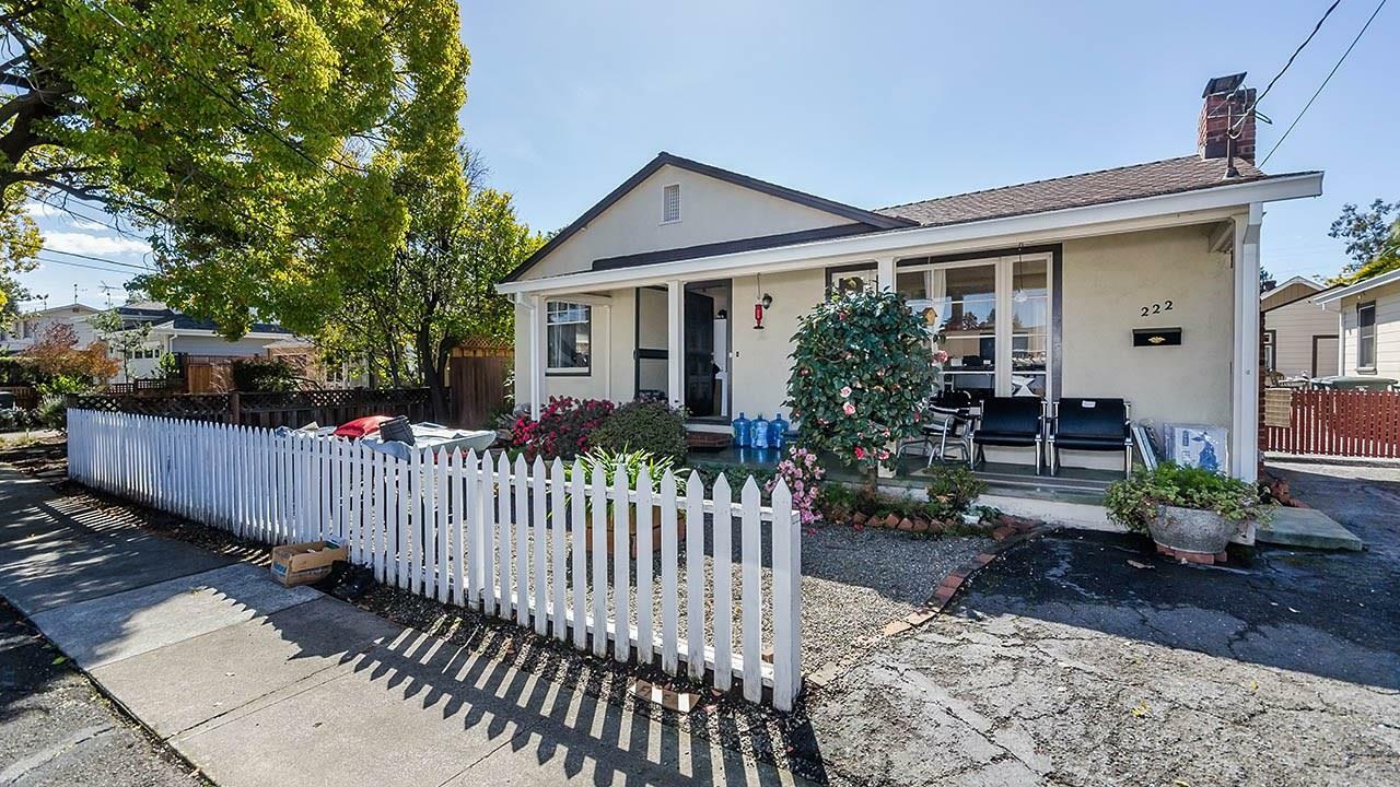 Property Photo: 222 Beresford Avenue CA 94061
