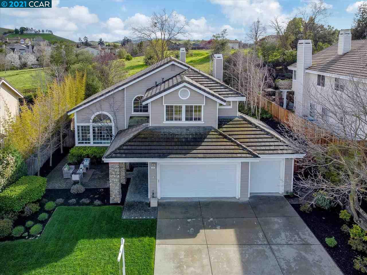 Property Photo:  1051 Hopkins Way  CA 94566 