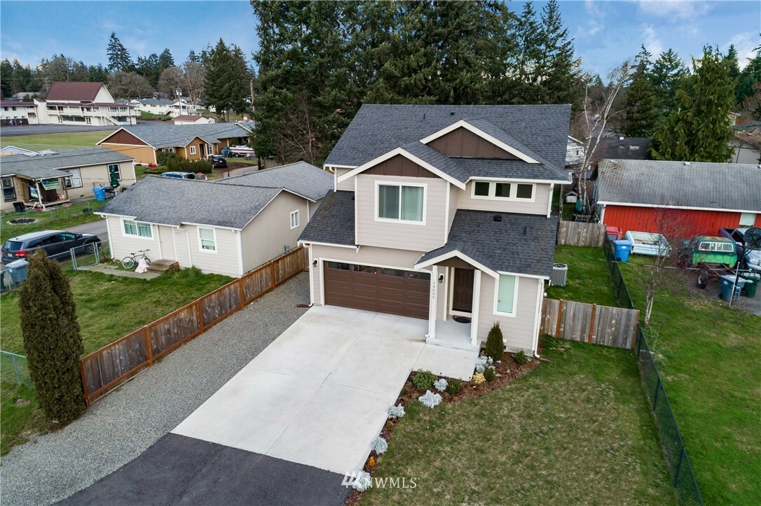 Property Photo: 14005 6th Avenue E WA 98445