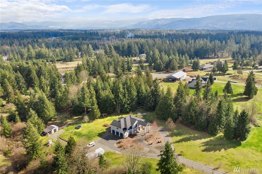 Property Photo: 14515 Lindsay Lp SE WA 98597