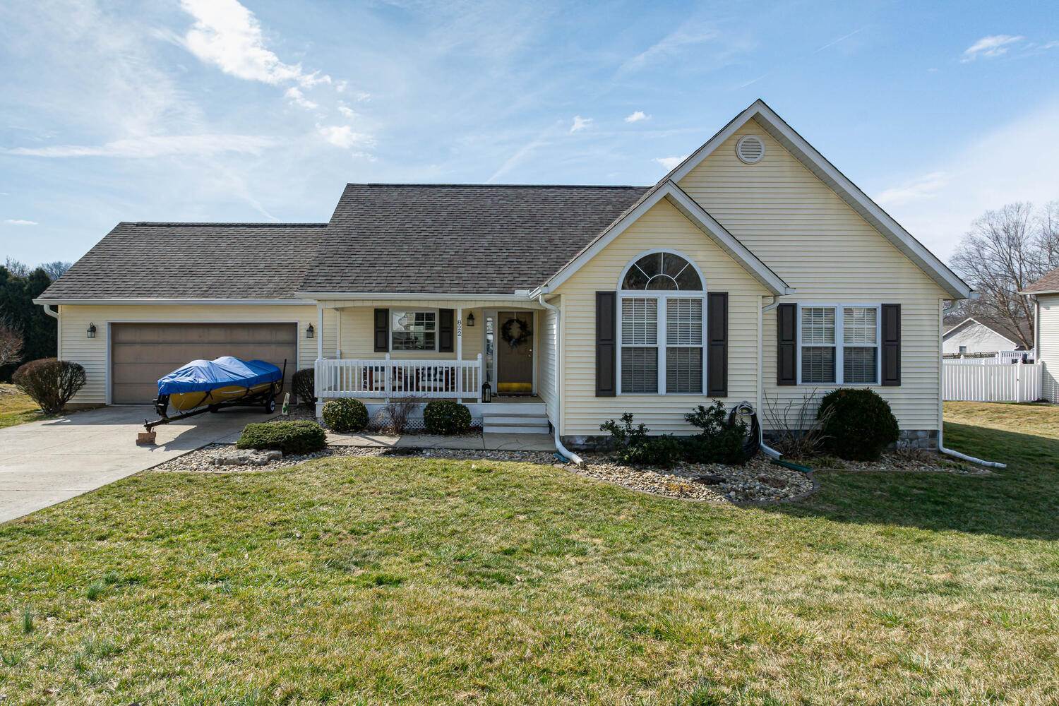 Property Photo: 822 E Clover Drive IN 47429