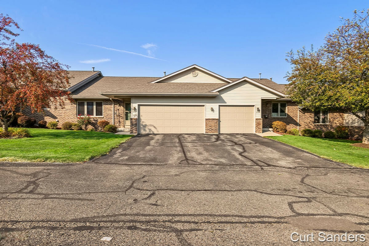 Property Photo:  973 Ironwood Circle  MI 49534 