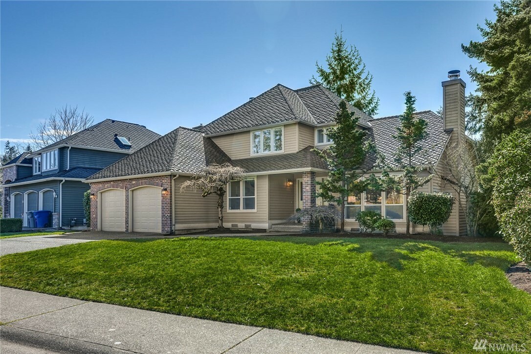 Property Photo:  21205 SE 35th Wy  WA 98075 