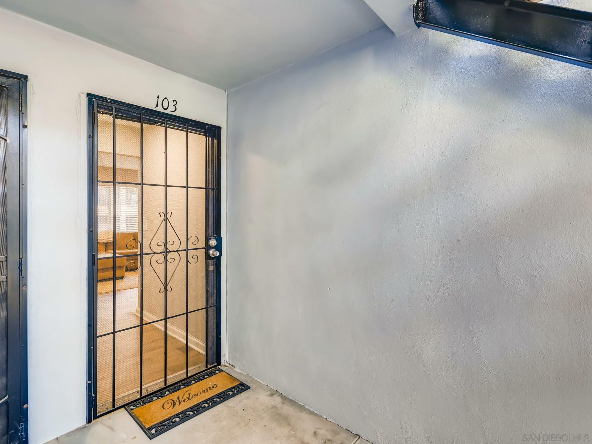 Property Photo:  4750 Noyes St 103  CA 92109 