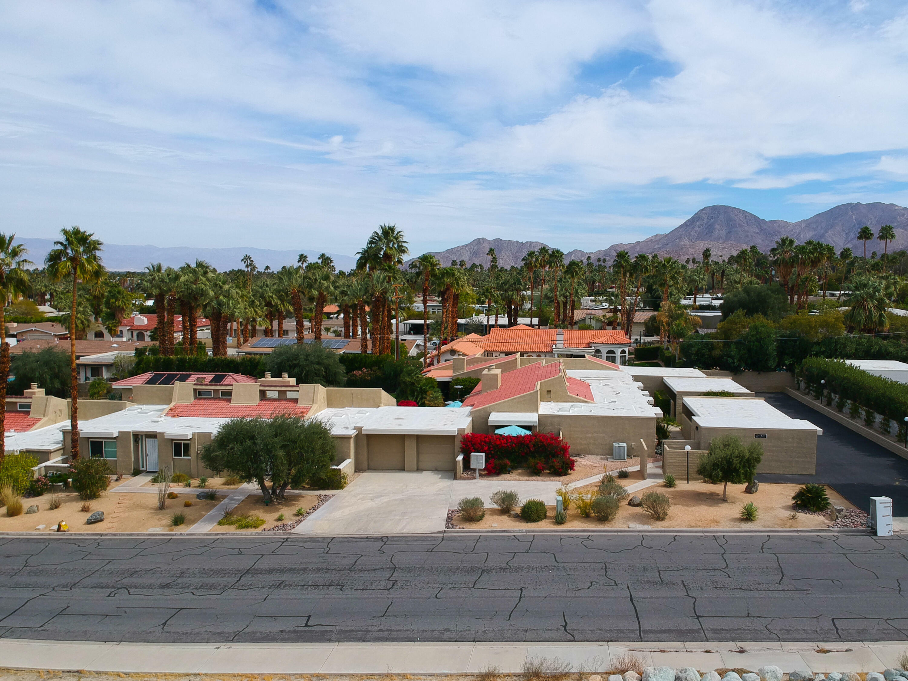 Property Photo:  45696 Ocotillo Drive  CA 92260 