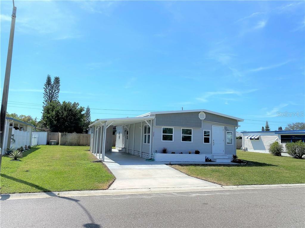 Property Photo:  204 52nd Avenue Plz E  FL 34203 