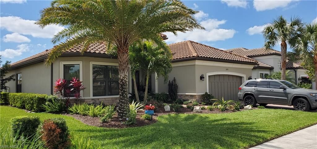 Property Photo: 8379 Palacio Ter S FL 34114