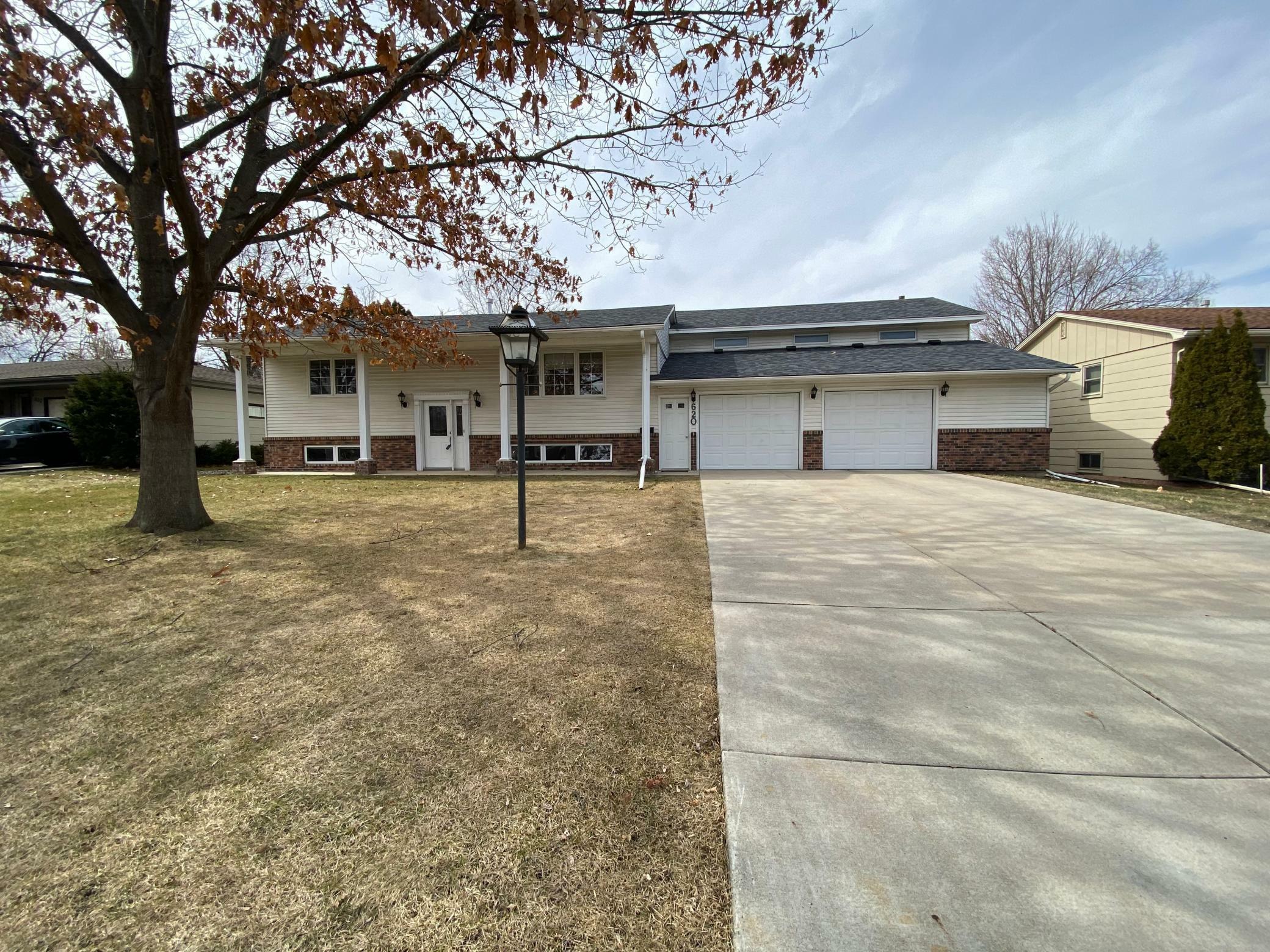 620 Monroe Street S  Shakopee MN 55379 photo