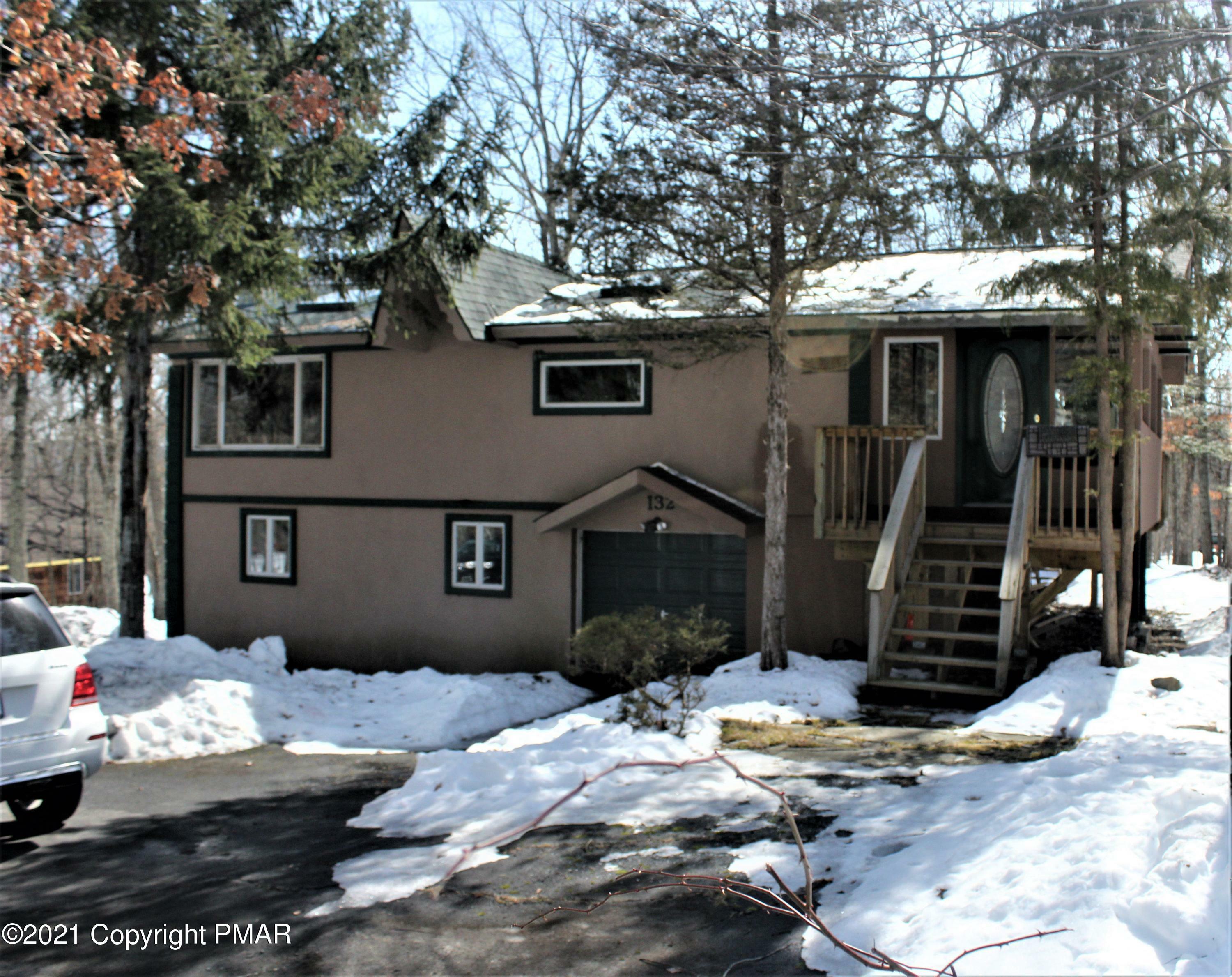 Property Photo:  132 Badger Dr  PA 18324 