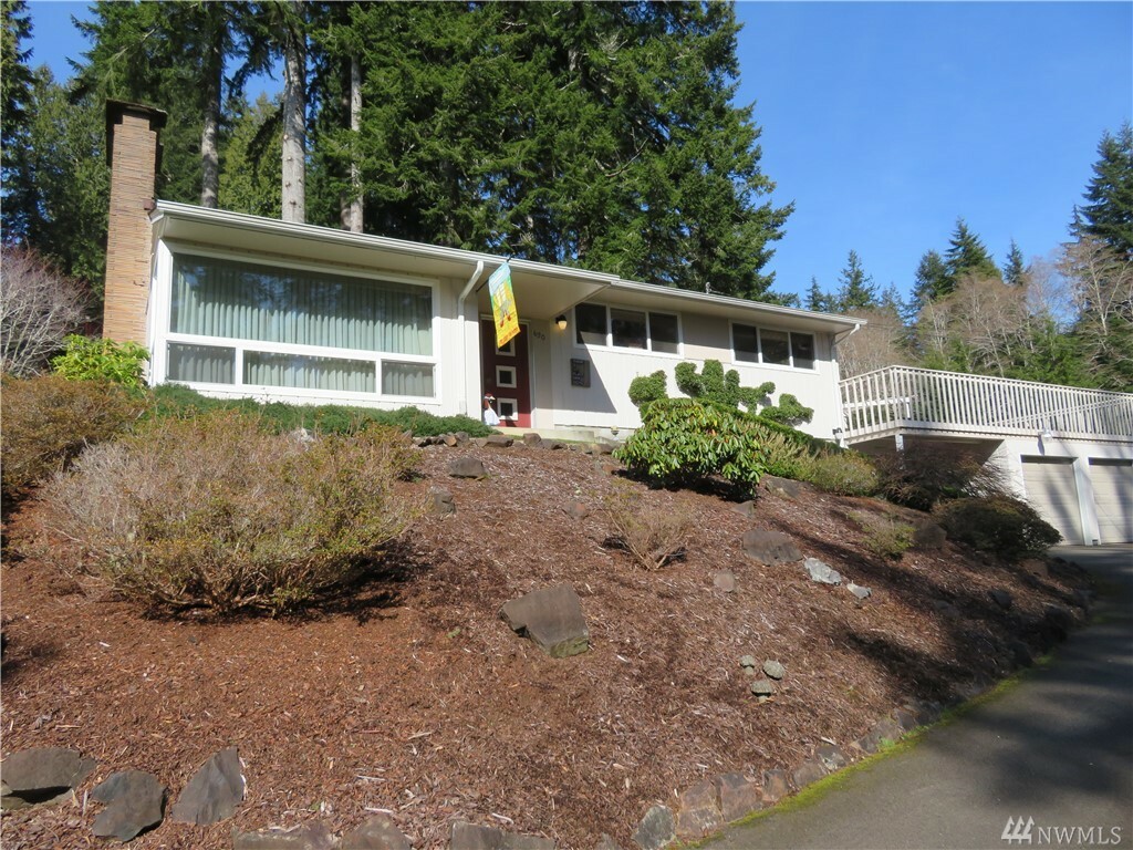 Property Photo:  620 W Harriet Ave  WA 98563 