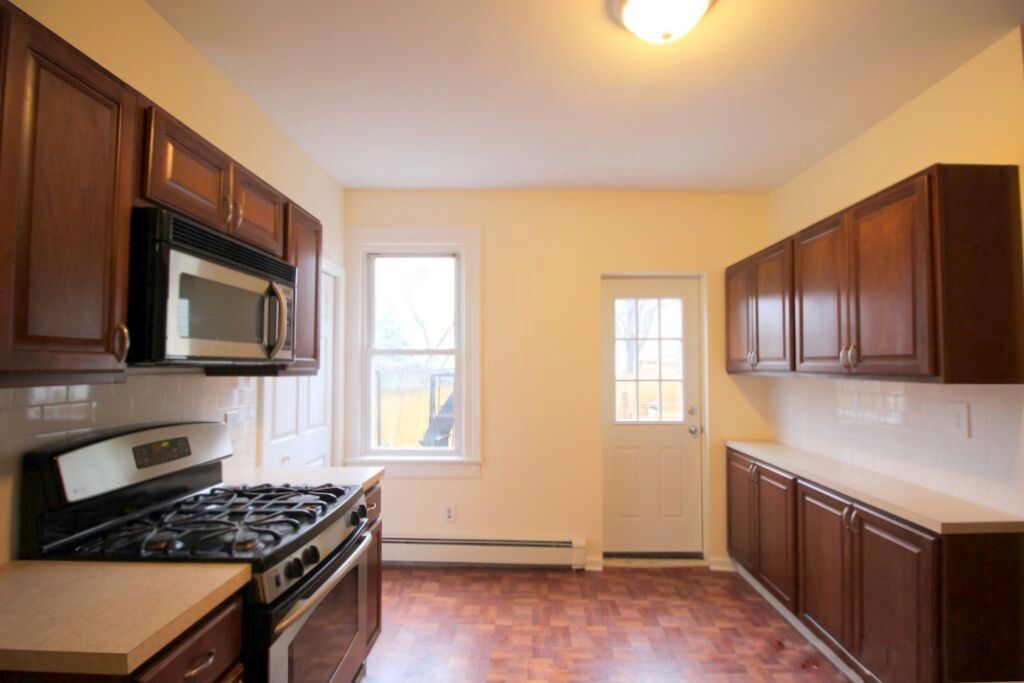 Property Photo:  238 South St 2  NJ 07307 