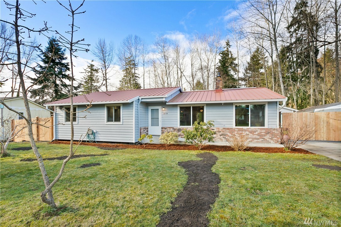 Property Photo:  10314 19th Place W  WA 98204 